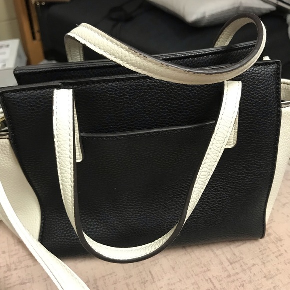 Liz Claiborne crossbody purse - Picture 3 of 6